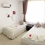 Santosa 3* Kaş