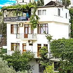 Santosa Pensión Kaş