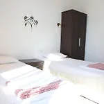 Santosa Pensión 3*