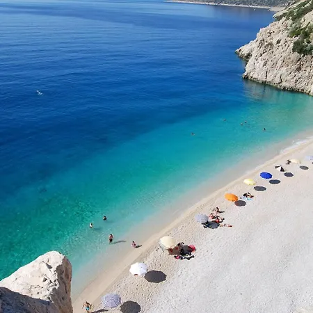 Santosa Pensión Kaş